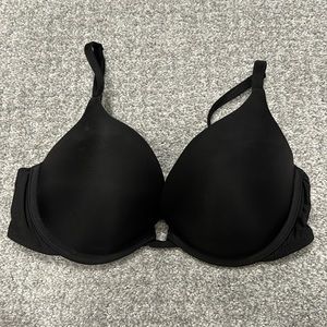 32D Victoria’s Secret Black Bra